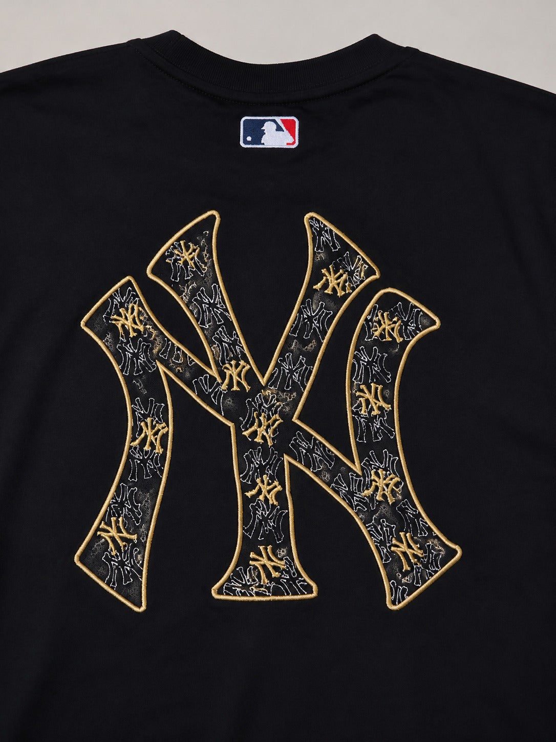New York Embroidery Oversized Round Neck T-shirt